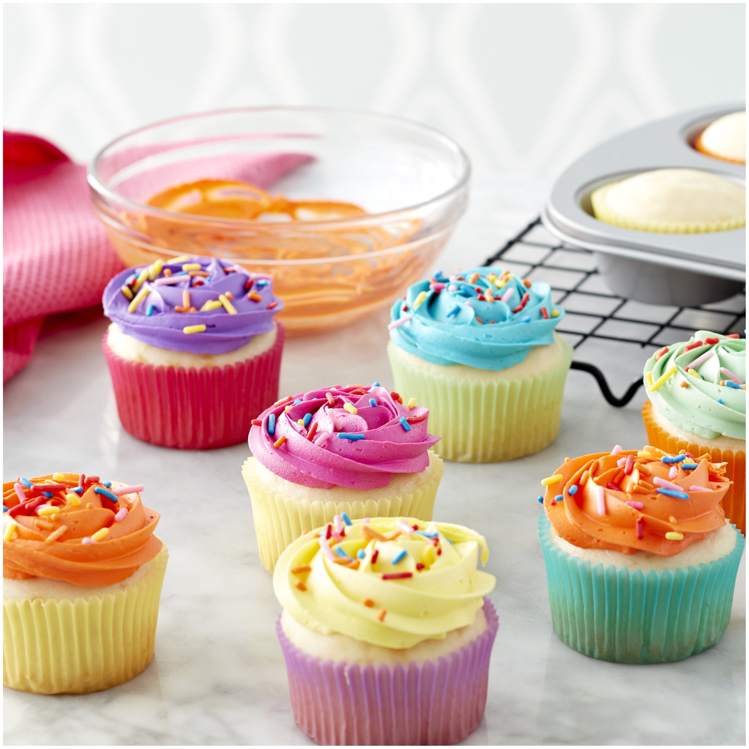 White Cupcake Liners Standard Size - 300-Pack Paper Baking Cups – KPKitchen