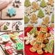 thumbnail image 5 of Juego de cortadores de galletas navideñas: 5 moldes para galletas navideñas: muñeco de nieve, árbol de Navidad, hombre de jengibre, bastón de caramelo, copo de nieve, 5 of 7