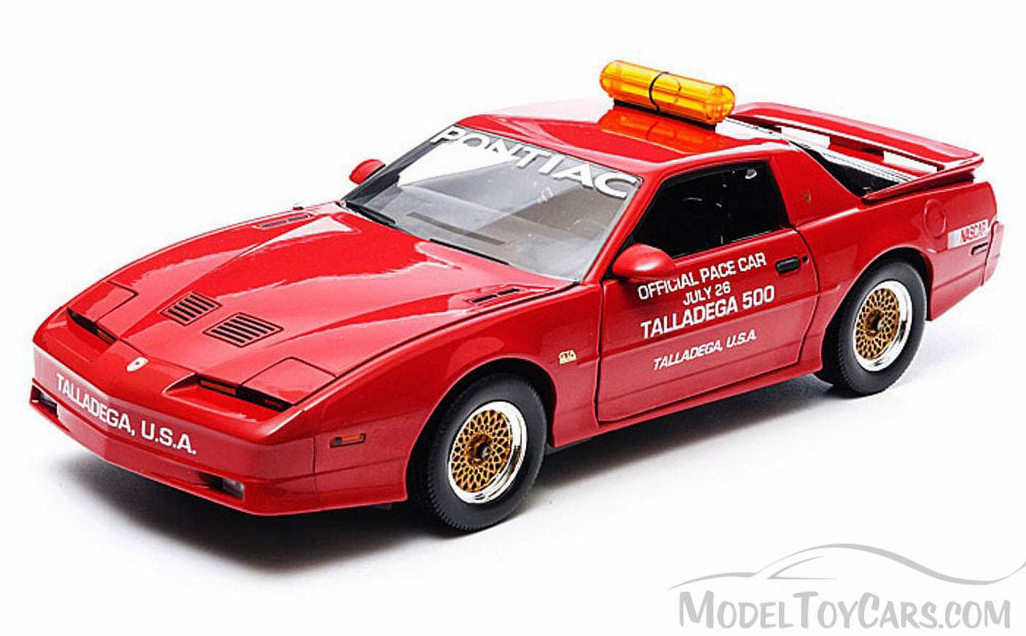 1988 Pontiac Firebird Trans Am GTA Flame Red 1/18 Die Cast