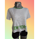 thumbnail image 1 of Blusa de Manga Corta estilo "Urban Cool": Estilo y Frescura al Instante Color Blanco Con Verde Talla Chica, 1 of 3