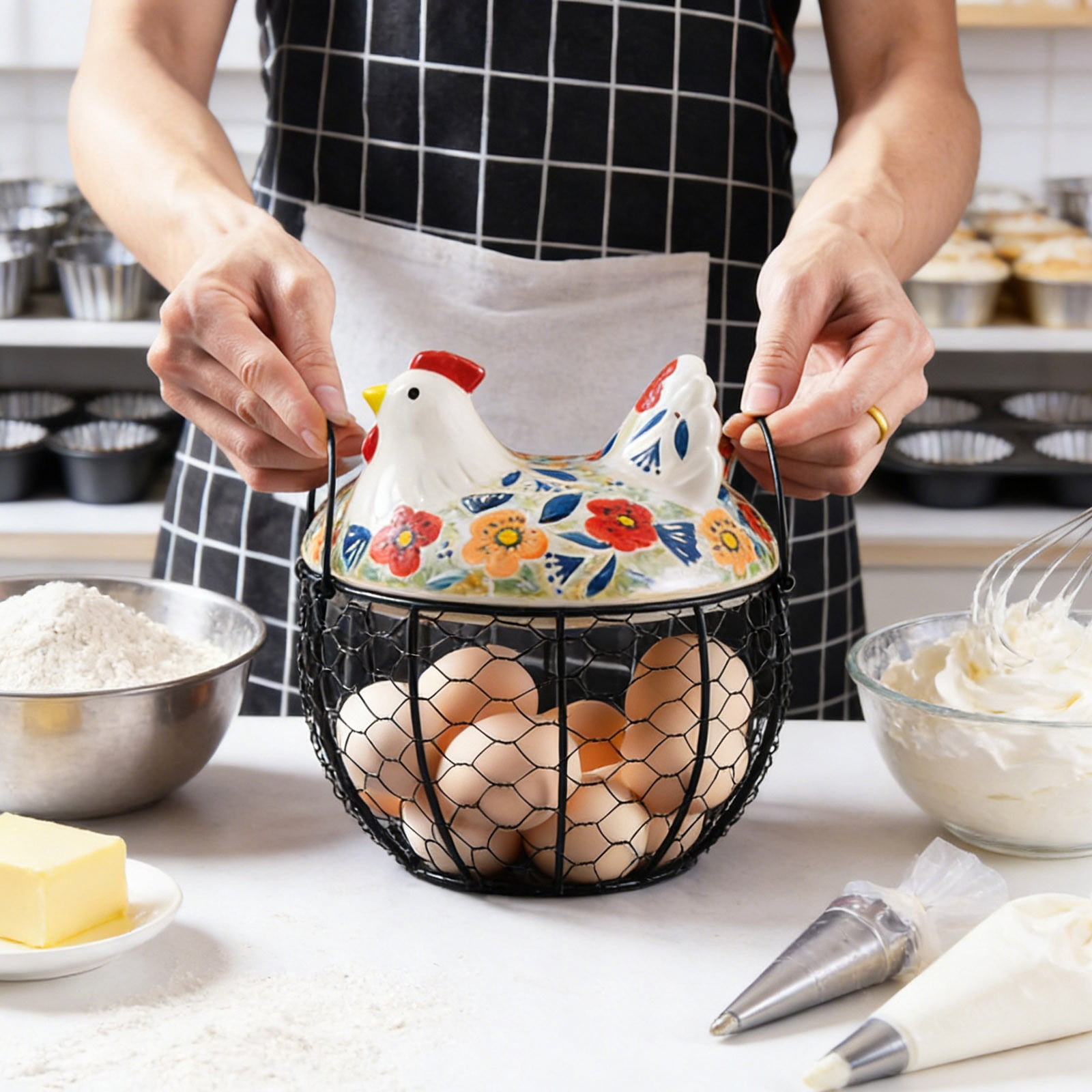 Farmhouse Egg Basket with Ceramic Lid, Black Wire Egg Holder for Fresh Eggs, Decorative Chicken Design Egg Storage Container, Kitchen Countertop Organizer Case for Eggs