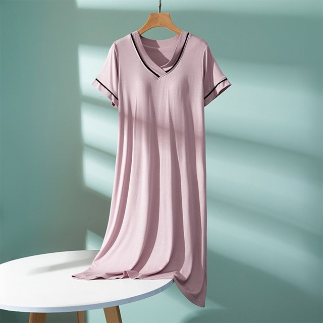 Camisón de manga corta con cuello en V y copas acolchadas extraíbles, suave y cómodo, de poliéster, para dormir en color liso.