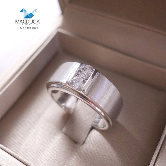 Two 0.30 Cts Cubic Zirconia / Sterling Silver 925 Ring / Rhodium plated Nickel-Free / MadDuckJewels RG1408WGR / Thailand Jewelry