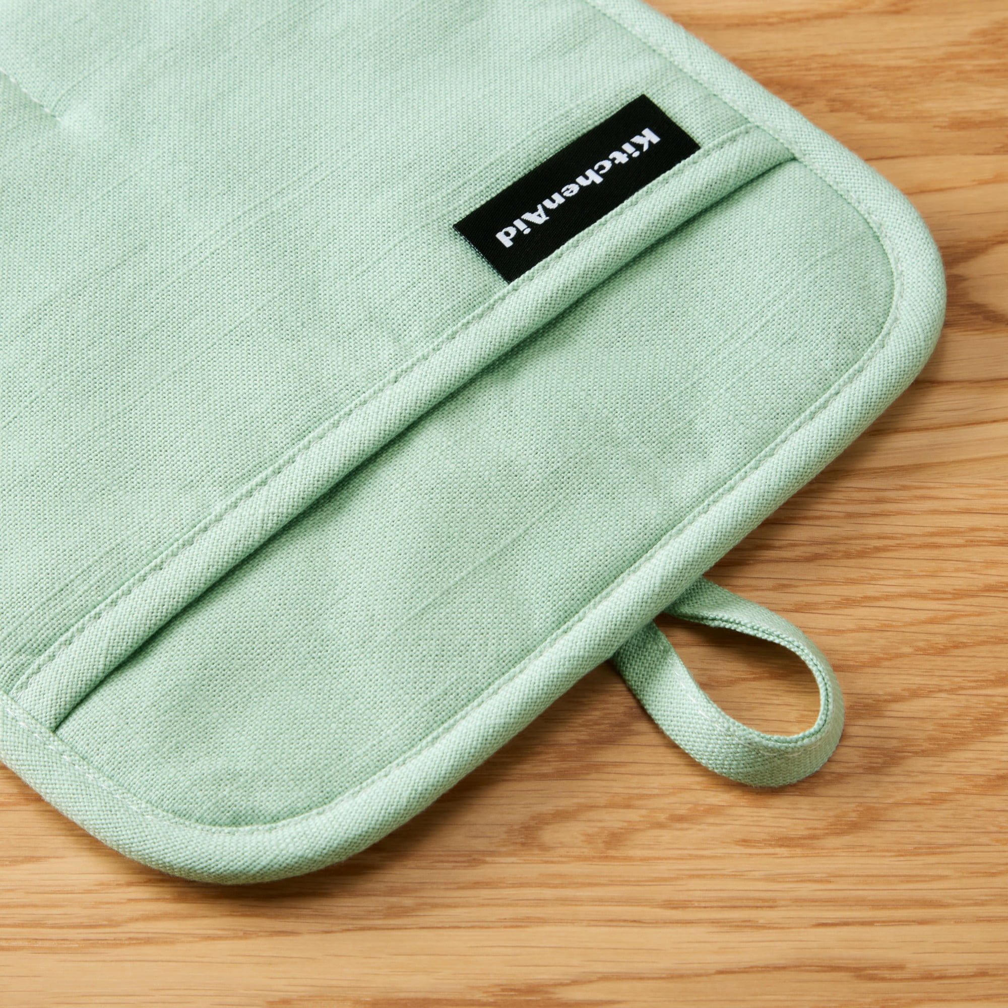 KITCHENAID Gourmet Series Gridlines Pot Holders 2-Pack Set, Heat Resistant up to 600°F, Soft Silicone Grip, Magnetic Cuff, Pistachio Green, 8"x8"