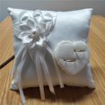 thumbnail image 2 of Soporte de anillo de Boda nupcial romántico europeo, almohada de corazón, cinta cojín de hecho a mano, decoración para ceremonia de boda sin anillos, 20cm, 2 of 4