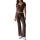 thumbnail image 1 of Conjunto de punto de 2 piezas para mujer: camiseta con cuello en V y pantalones largos. Estilo deportivo y desenfadado para las estaciones cálidas., 1 of 8