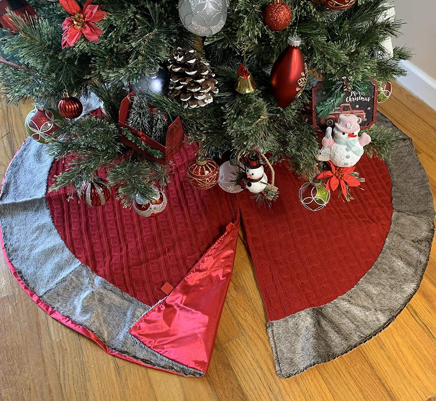 Christmas Tree Skirt Red Knit Large 48" Diameter, Brown Faux Fur Trim