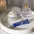 thumbnail image 3 of Sérum No7 Lift & Luminate Triple Action 50 ml Extra Grande, 3 of 9