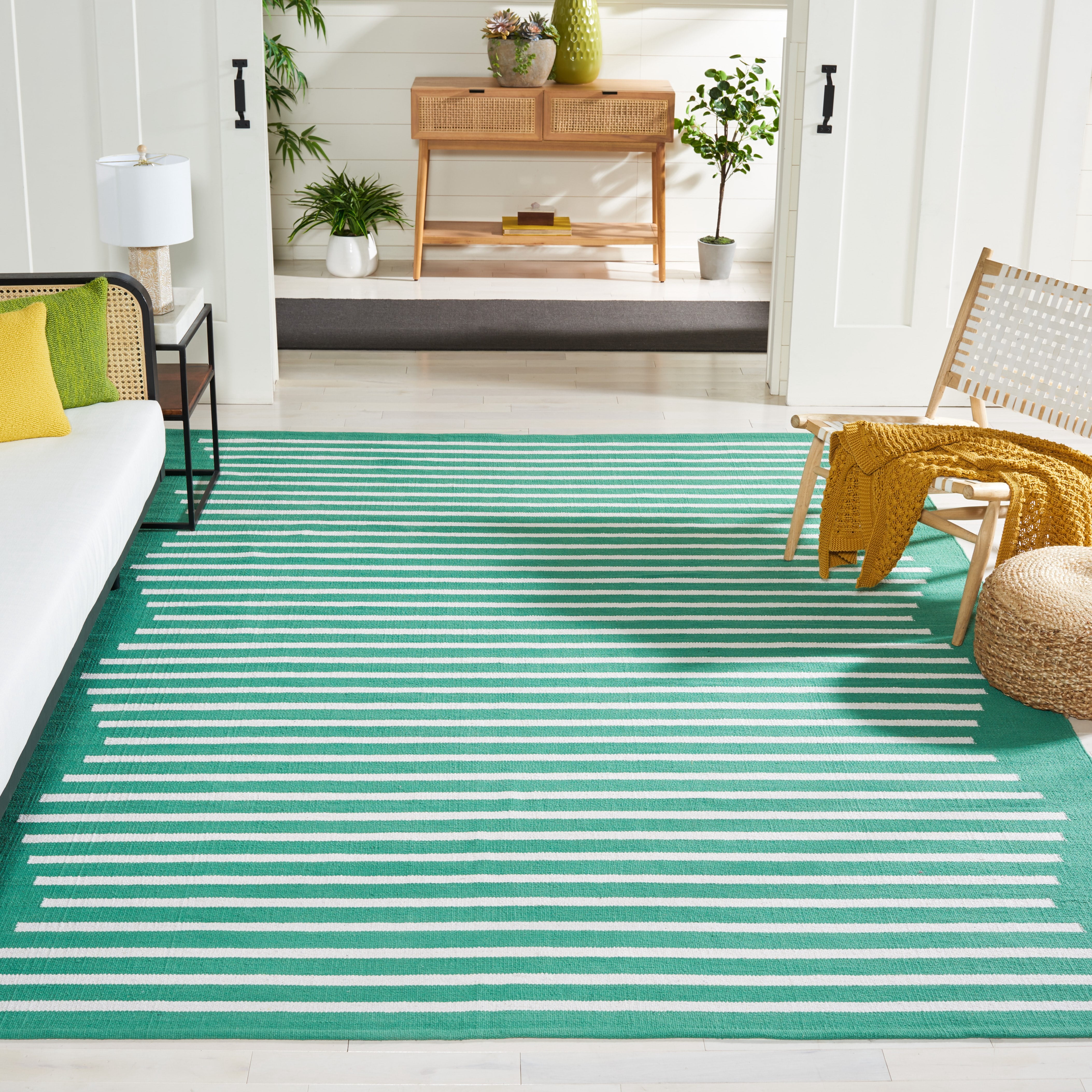 SAFAVIEH Montauk Amadine Striped Cotton Area Rug, Dark Green/Ivory, 9' x 12'