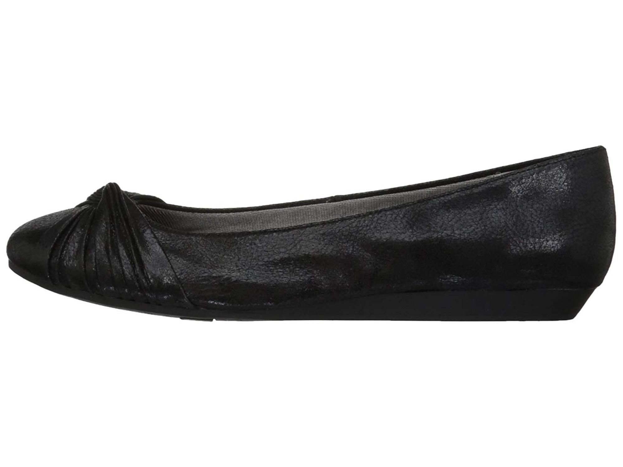 lifestride white flats