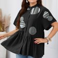 thumbnail image 3 of Blusa estampada de manga corta con dobladillo con volados, color negro, talla XL, para mujer, 3 of 6