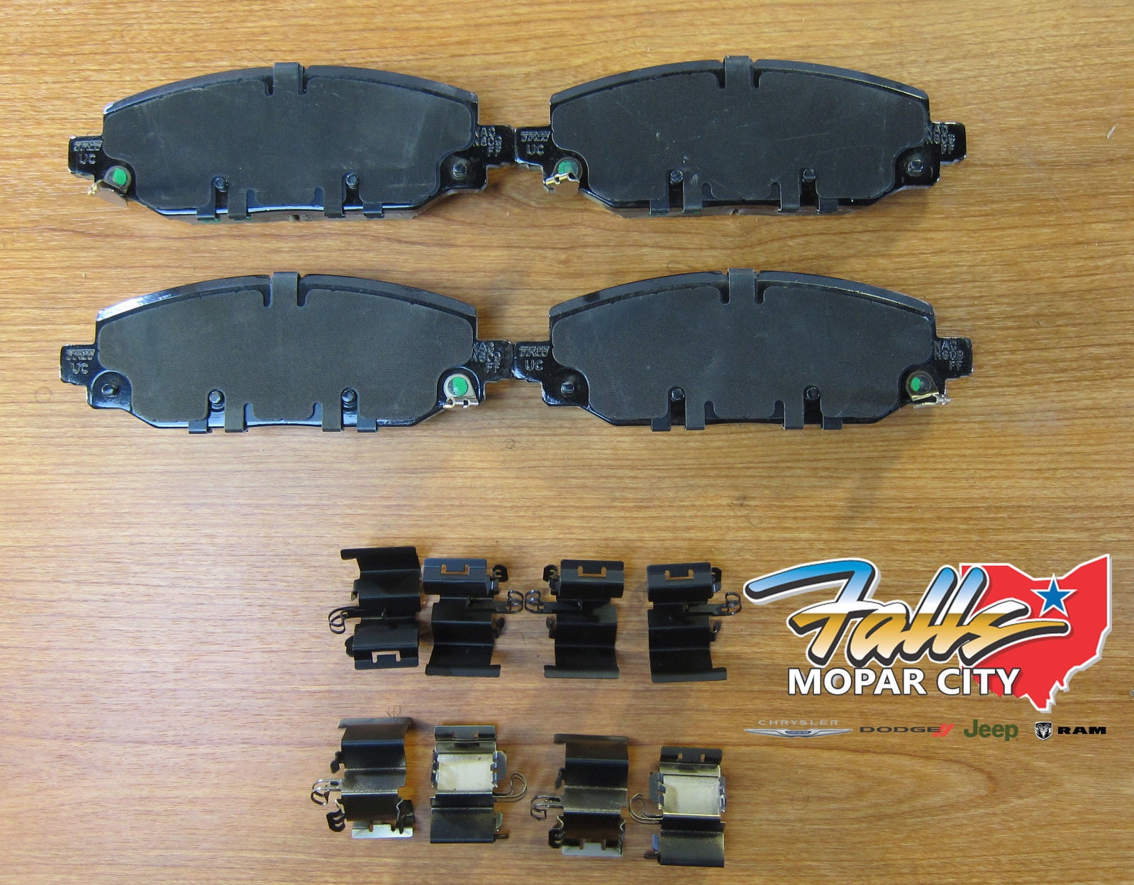 20182019 Jeep Wrangler JL Replacement Rear Brake Pads New Mopar OEM