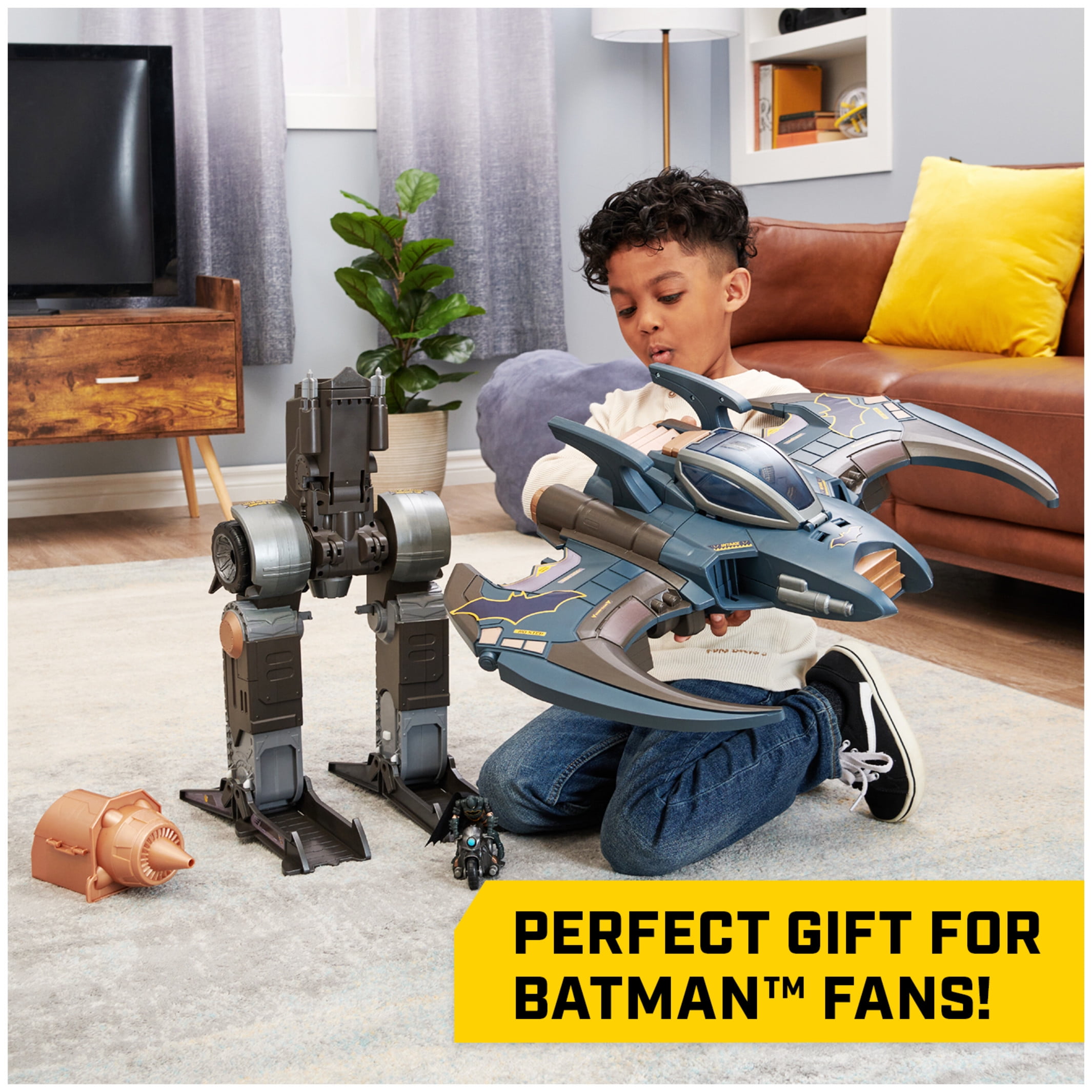 DC, Batman 4-in-1 Transforming Gotham City Guardian Playset