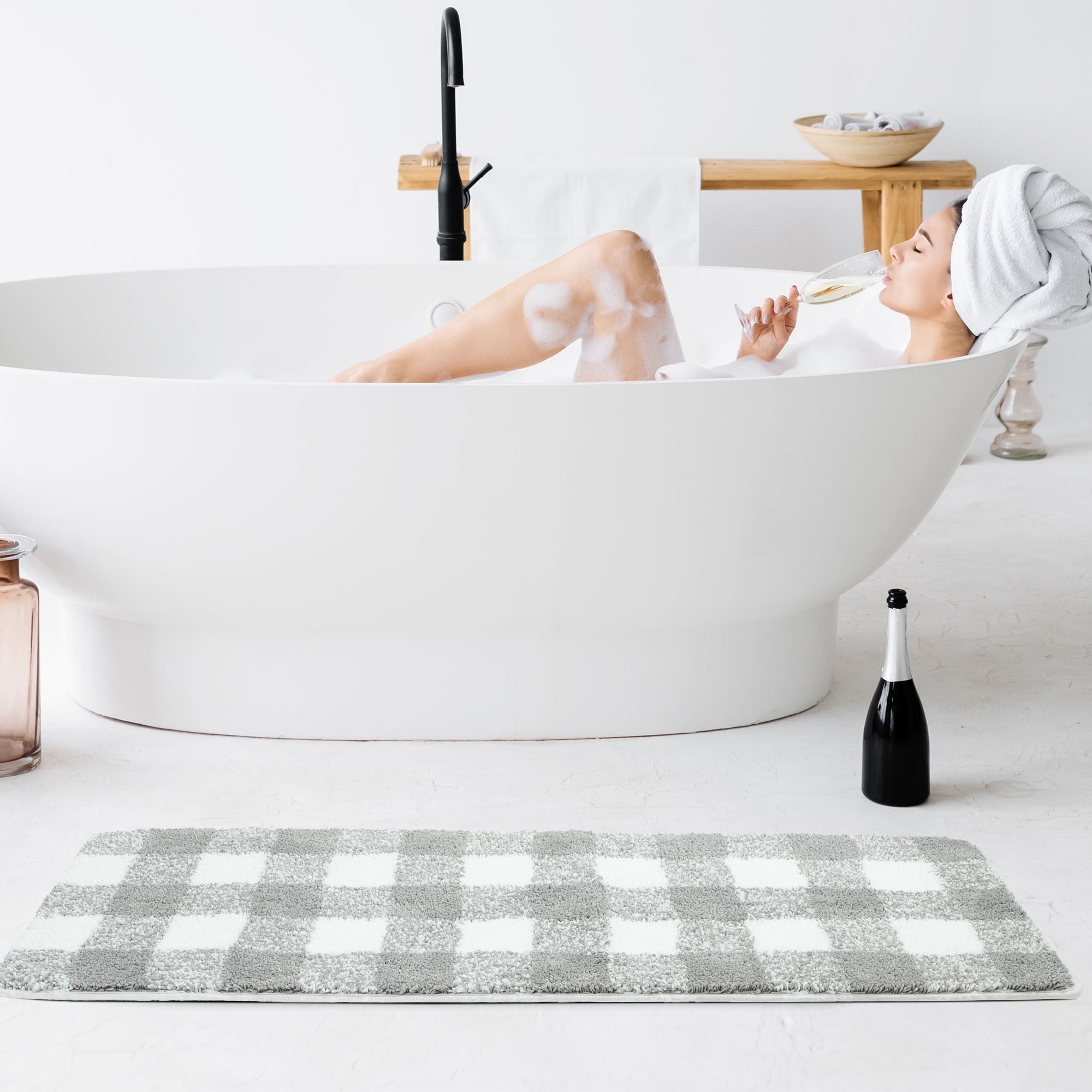 REGALWOVEN Microfiber Plaid Bathroom Rugs, Extra Soft Fluffy Absorbent Bath Rug Gray & White 17"x47"