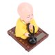 thumbnail image 5 of Pequeño Adorno De Monje, Estatuilla De Monje Pequeña Con Asentimiento Solar De Escritorio, Para Escritorios, Tableros De Instrumentos De Automóviles, Hogares, Restaurantes,, 5 of 7
