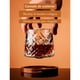 thumbnail image 4 of Vaso Giratorio De Vidrio VIMI Con Base De Madera Para Whisky Y Cocteles, 4 of 9