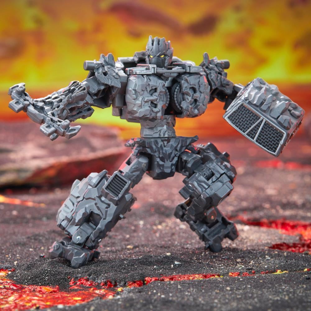 Transformers Legacy United Deluxe Infernac Universe Magneous 5.5” Action Figure, 8+