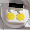 thumbnail image 4 of Pendientes de acrílico con forma de limón y dijes de frutas para niñas ------Código de producto 83666, 4 of 4