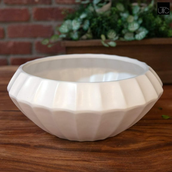 Arwyn White Ceramic Ripped Round Pot