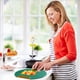 thumbnail image 5 of Tabla de cortar giratoria de plástico | Tabla de cortar giratoria de 360° para verduras, frutas, carne | Almohadillas antideslizantes y bordes elevados | Diseño multipropósito que ahorra espacio |, 5 of 9