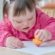 thumbnail image 2 of Crayones READY 2 LEARN Easy Grip, 6 colores, más de 18 m, no tóxicos, 2 of 6