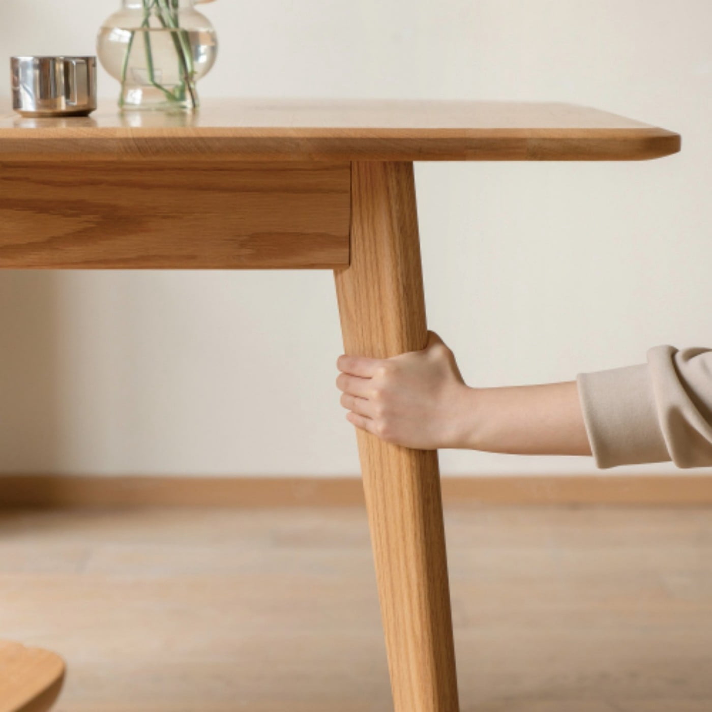 Extendable Solid Oak Dining Table, 47.2"-59.1" Modern Farmhouse Wood Kitchen Table with White Sintered Stone Top, Seats 6-8, Light Oak