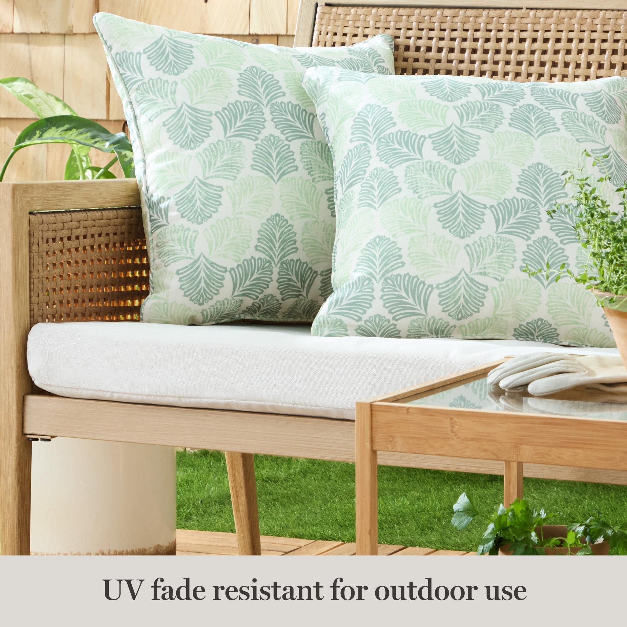 MARTHA STEWART Modern Banana Leaves Indoor Outdoor Decorative Pillow 2-Pack Set, UV Fade Resistant, Water Repellent, Printed Tropical Design, Green, 18"x18"