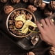 thumbnail image 4 of Cascanueces | Alicates para nueces, almendras y avellanas | Rompe nueces de aleación de acero inoxidable con palanca para pelar fácilmente | Utensilio de cocina para frutos secos y semillas, 4 of 6