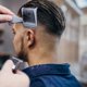 thumbnail image 3 of Peine para el cabello para hombres Peine de posicionamiento en arco Peine auxiliar para peluqueros, peine para el cabello con diseño degradado para salón y hogar (negro + gris), 3 of 5
