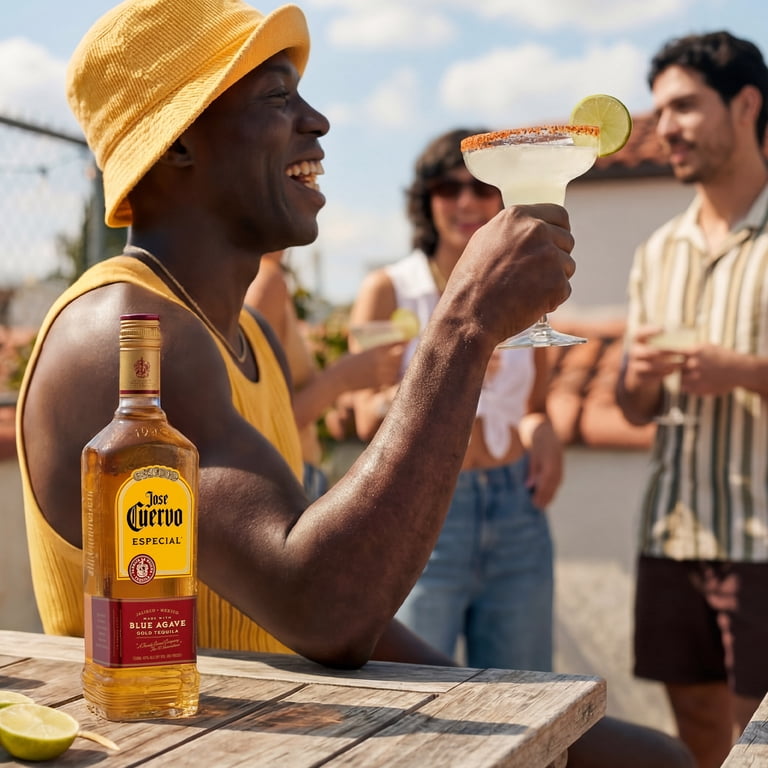Jose Cuervo Especial Gold Tequila, 750 ml Glass Bottle, 40% ABV