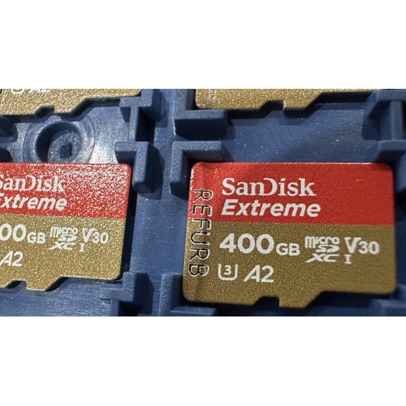 Pre-Owned SanDisk Extreme - Flash memory card (microSDXC to SD adapter included) - 400 GB - A2 / Video Class V30 / UHS-I U3 - microSDXC UHS-I