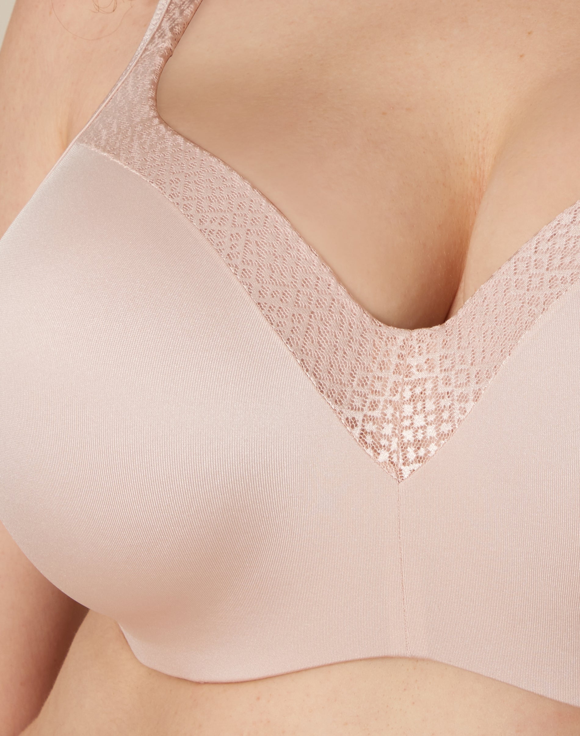 Playtex Secrets Balconette Underwire Bra Amazing Shape Seamless Women's 4823