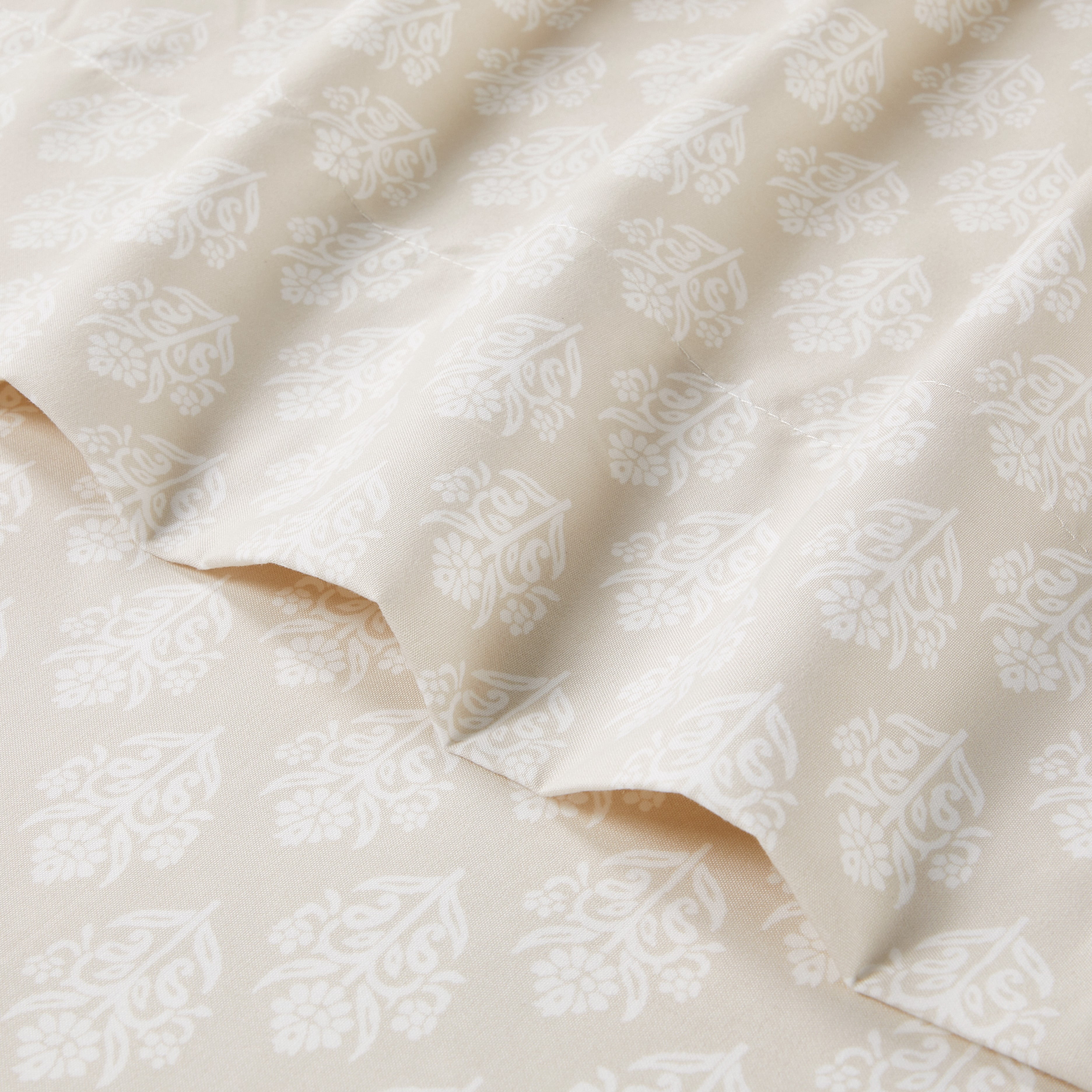 Mainstays Super Soft High Quality Brushed Microfiber Pillowcase Set, King, Pap Beige Geo, 2 Piece