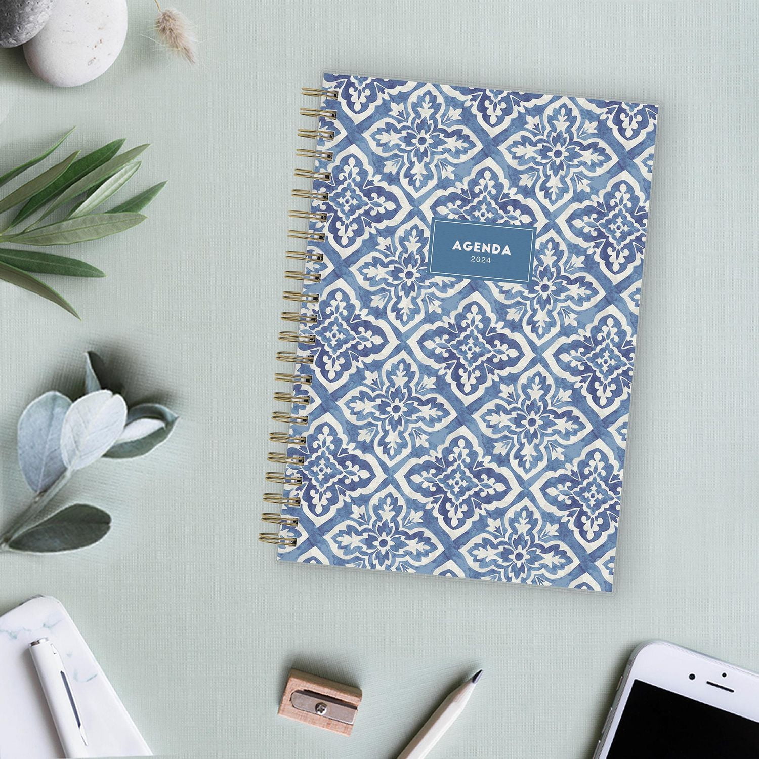 Agenda hebdomadaire/mensuel 2024, 5 po x 8 po, Blue Sky, Tana