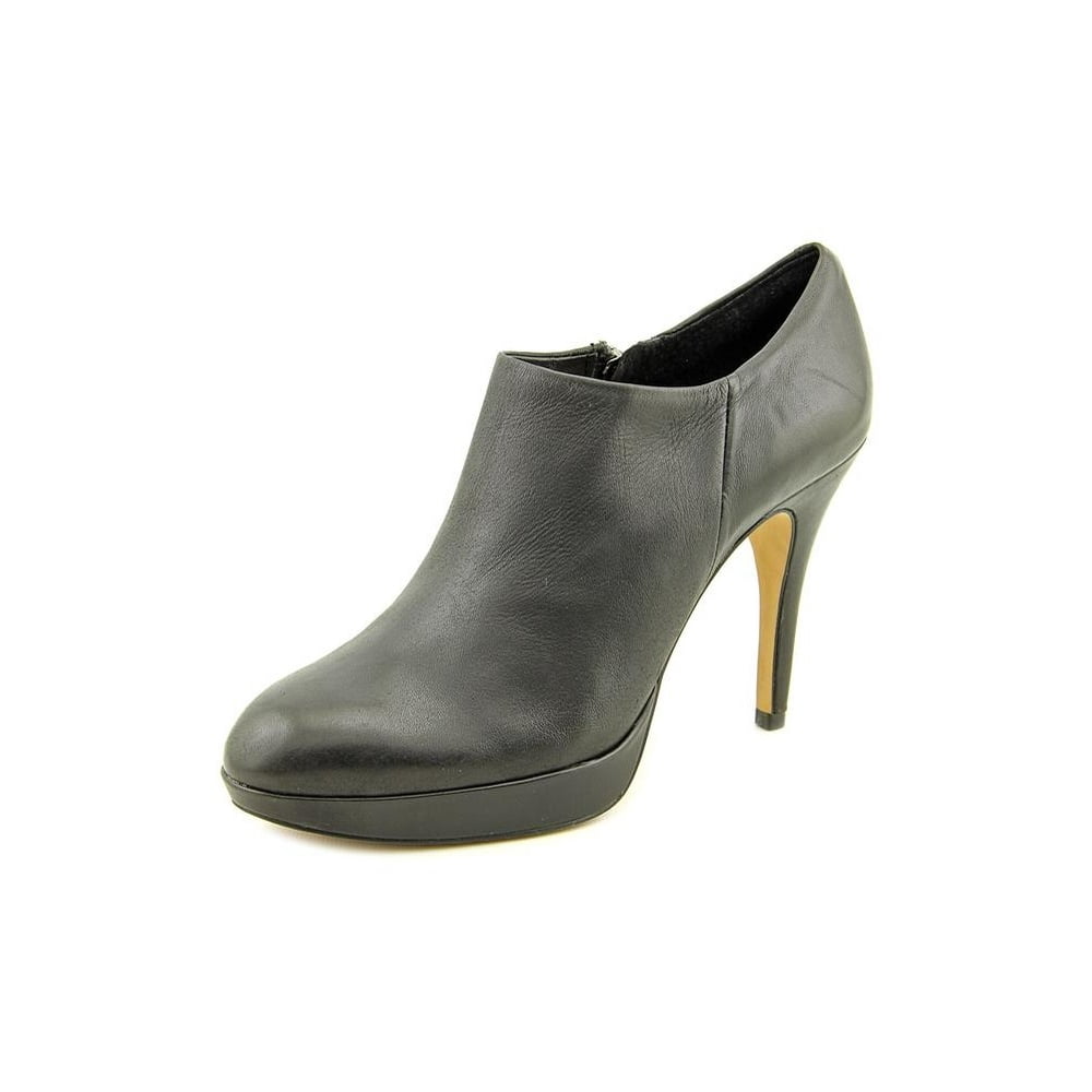 vince camuto boots grey