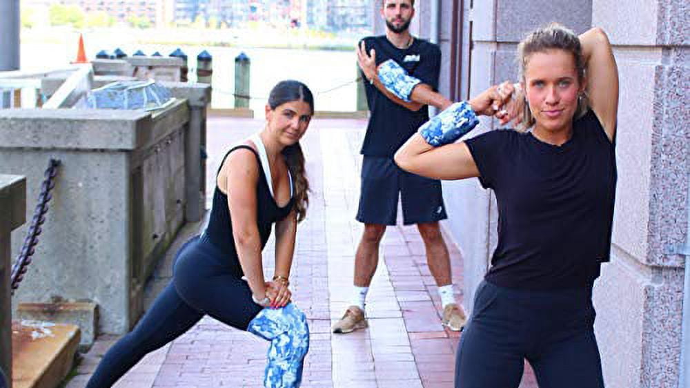 HurtSkurt - 2 in 1 - Harness-Free Fashionable Cold Therapy Compression Gel Sleeve & Ice Pack Stretch-to-Fit Large (Seal Team)