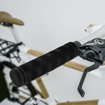 Masteelf 1 Pair Bike Handlebar Grips Mountain Bike Non-Slip Rubber Handle Grips Ideal For Road Bikes And Scooters Bicycle Handlebar Grips Replacement Black