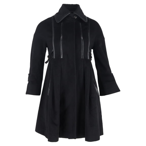 Pre-Owned Sportmax Coat in Black Wool