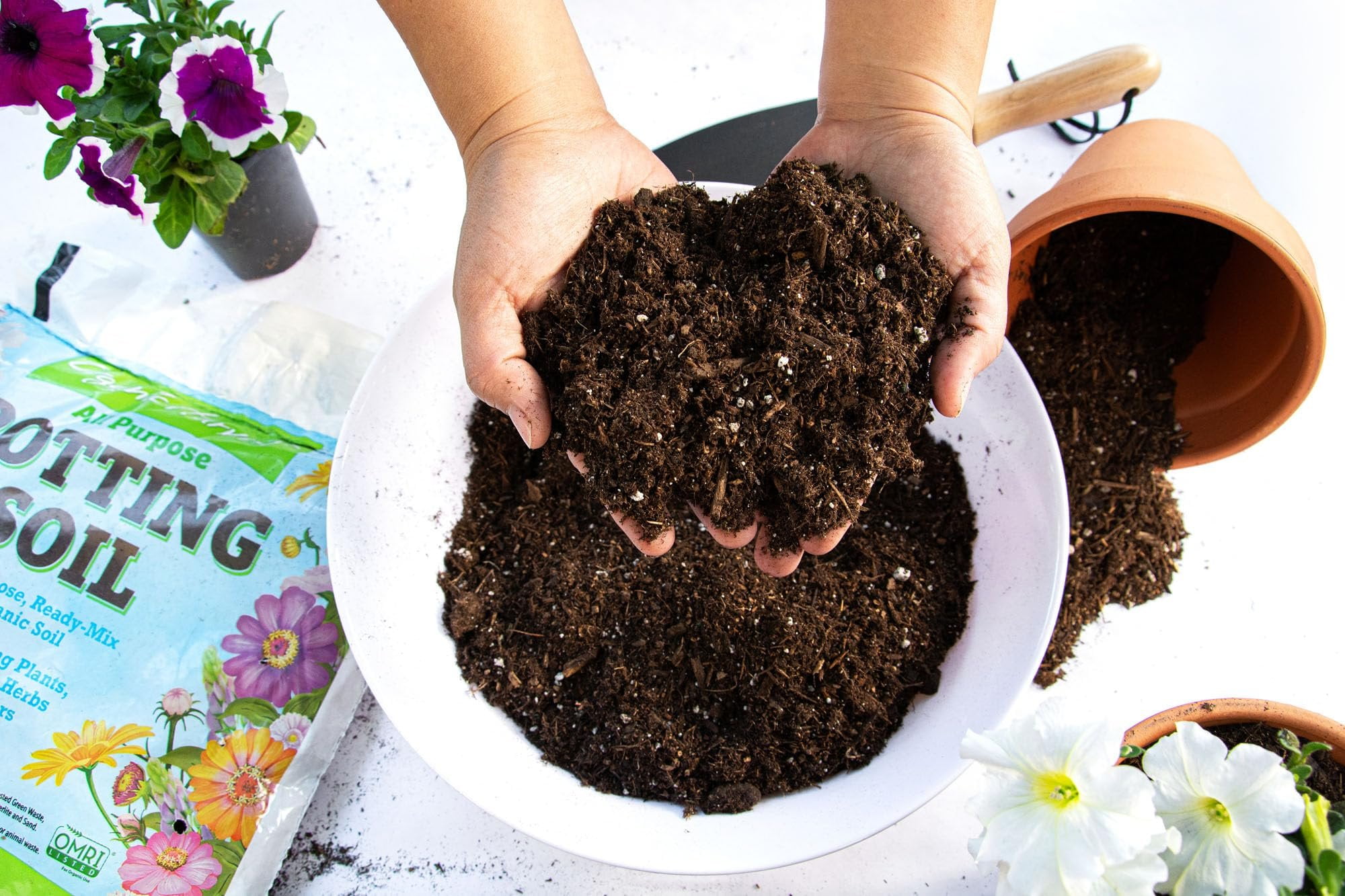 Organic Potting Soil Mix - All Purpose Ready-to-Use Garden Soil for Indoor-Outdoor Plants, Vegetables, Herbs & Flowers - Enriched with Nutrients, Eco-Friendly 16 qt. 4 Pack