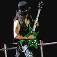 thumbnail image 3 of AXE HEAVEN Mini Guitare Slash Guitare de Collection B.C. Riche Bich Réplique à l'Échelle 1:4, 3 of 6