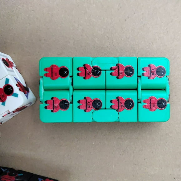 Qiaoxi 2x2x2 Infinity Cube Toys Stickerless Magic Cube Children Decompression Puzzle Fingertips Toys for Christmas Gifts