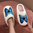 thumbnail image 2 of Zapatillas bordadas con toalla de mariposa para interior del hogar para hombres y mujeres, zapatillas de algodón con forro polar grueso antideslizantes de fondo suave para parejas, 2 of 6