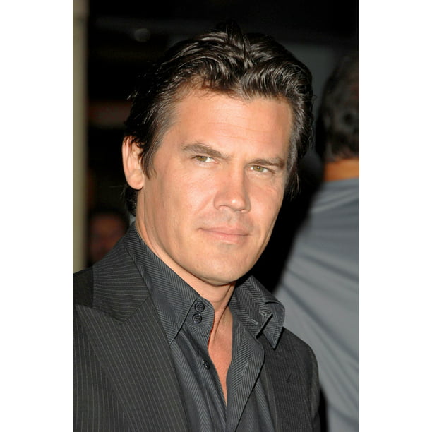 Josh Brolin At Arrivals For In The Valley Of Elah Premiere, Arclight ...