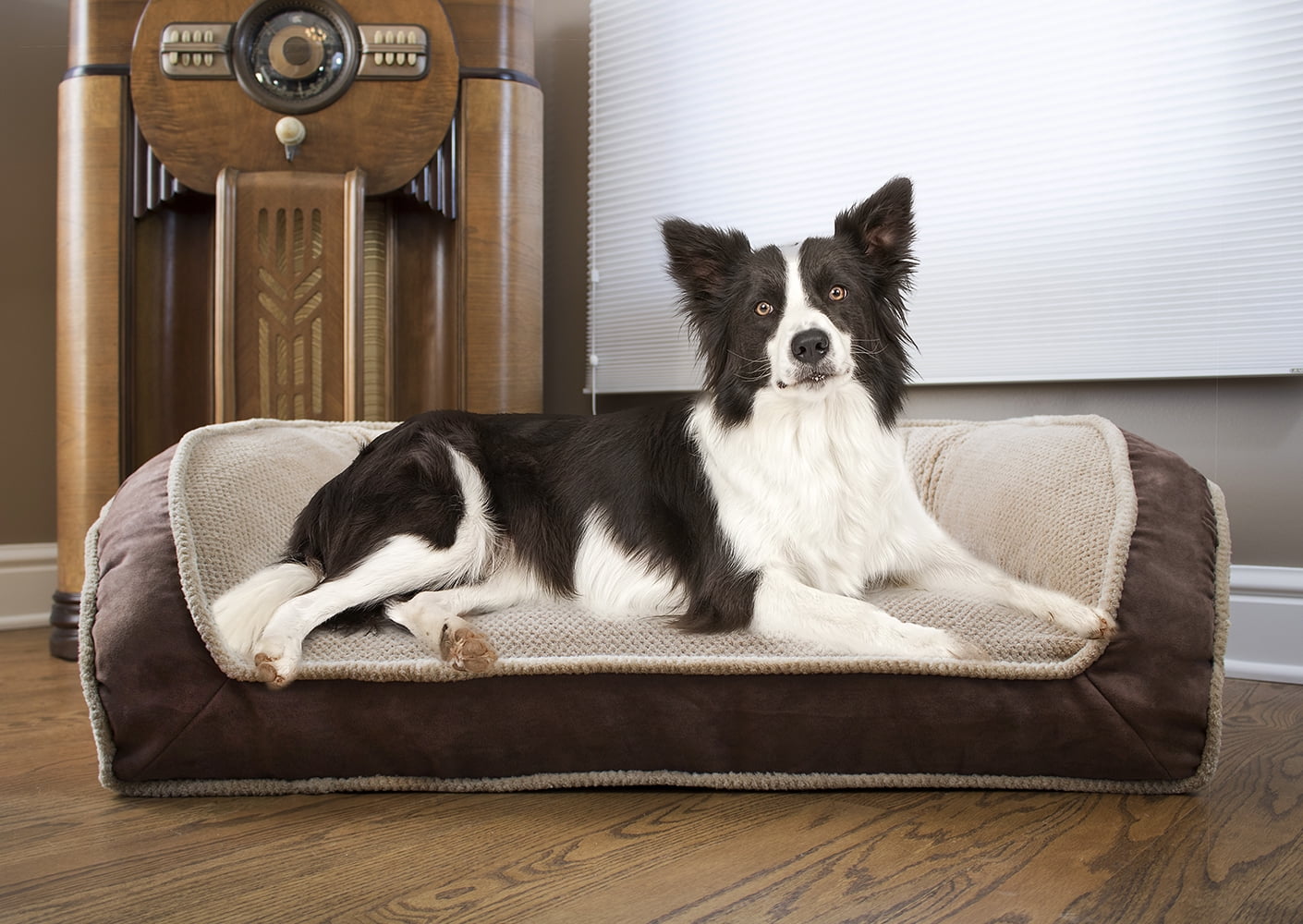 Arlee Home Fashions Medium Deep Seated Lounger Pet Bed with Bolster, Chocolate