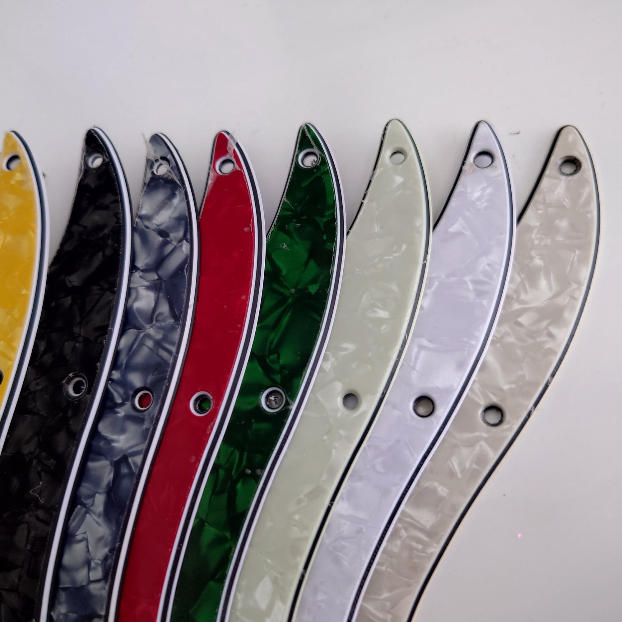Electric Guitar Pickguard for FD 11 Hole SSS Pickguard Replacement Parts 7 Colours Availab