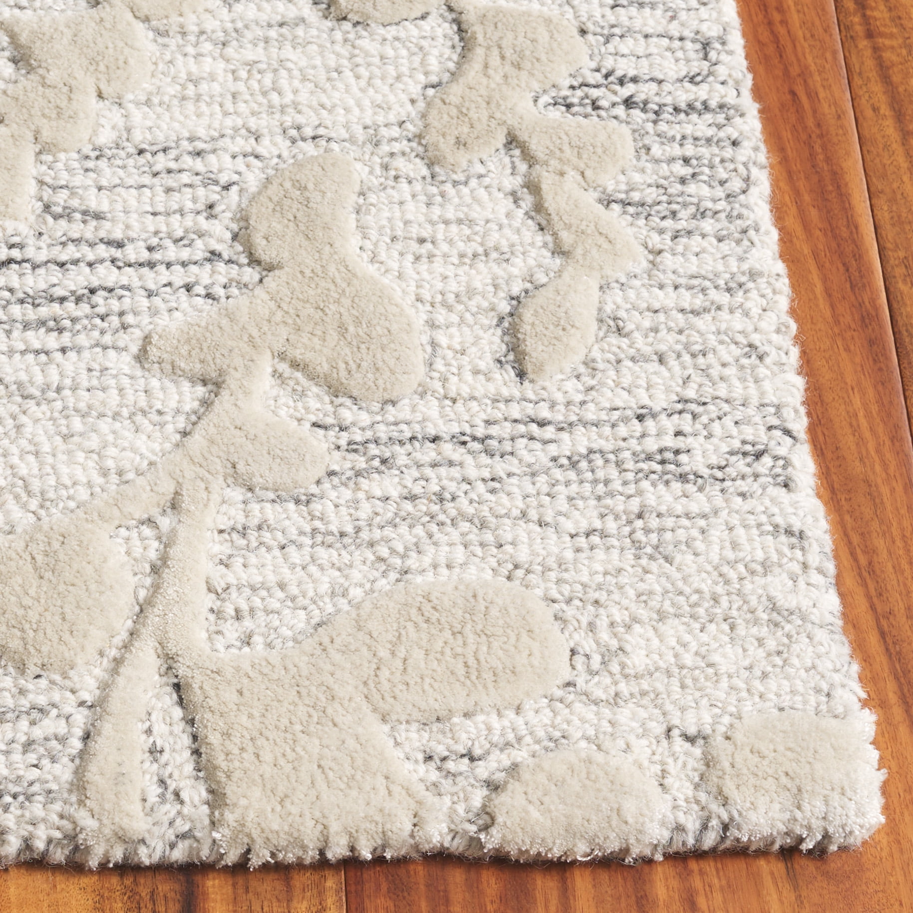SAFAVIEH Glamour Rosalynne Floral Runner Rug, Natural/Gray, 2'3" x 8'