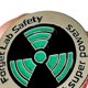 thumbnail image 2 of 2X Pin Esmaltado de - Brilla en la Oscuridad - OlvíDate de la Seguridad en el Laboratorio Quiero Superpoderes Pin de Solapa Pin de Sombrero - Pin Divertido, 2 of 6
