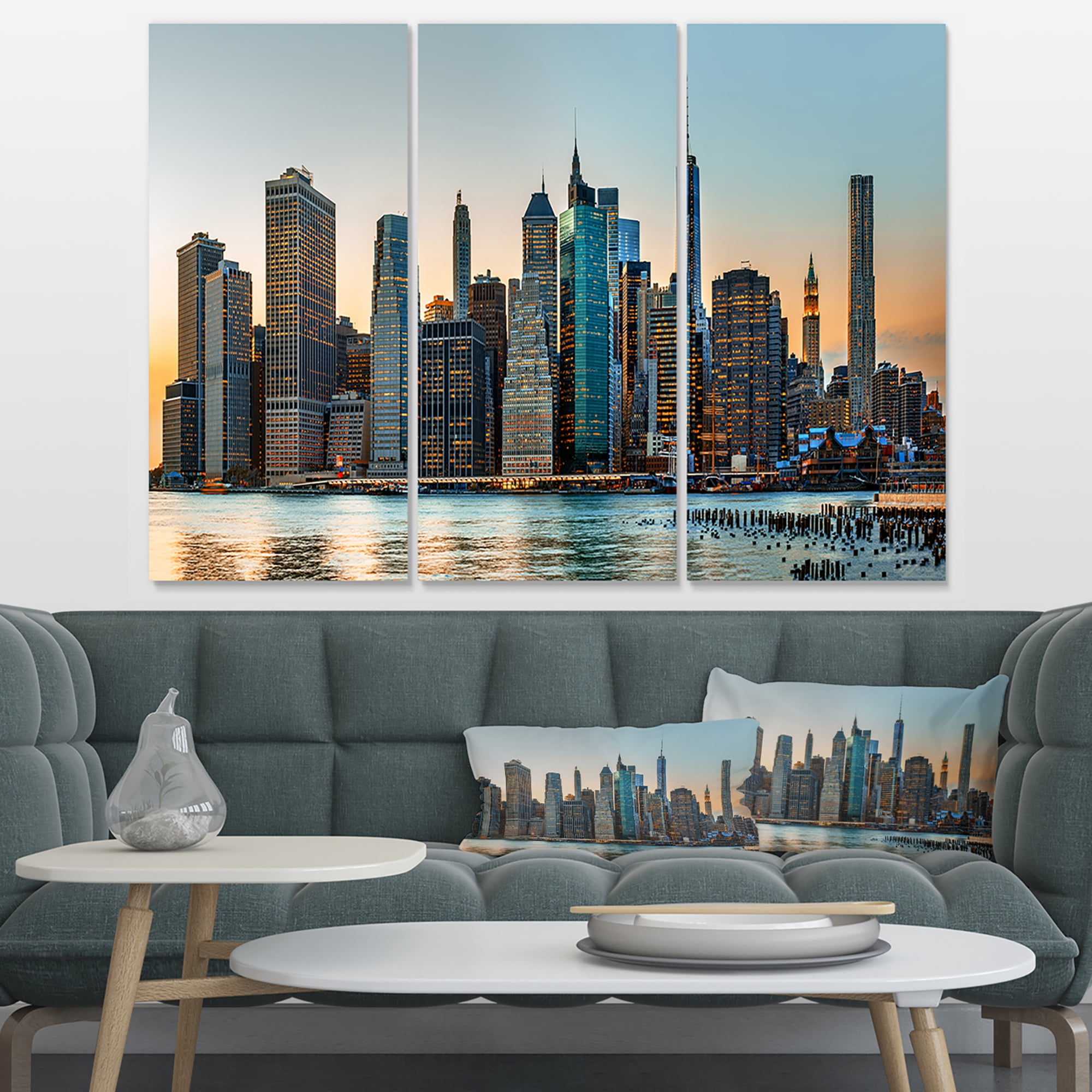 Designart 'New York City Skyline ' Photography Canvas Art Print