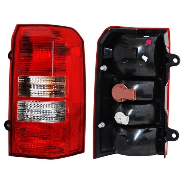Calavera TYC 2007 A 2017 Jeep Der Derecho 1 Pieza