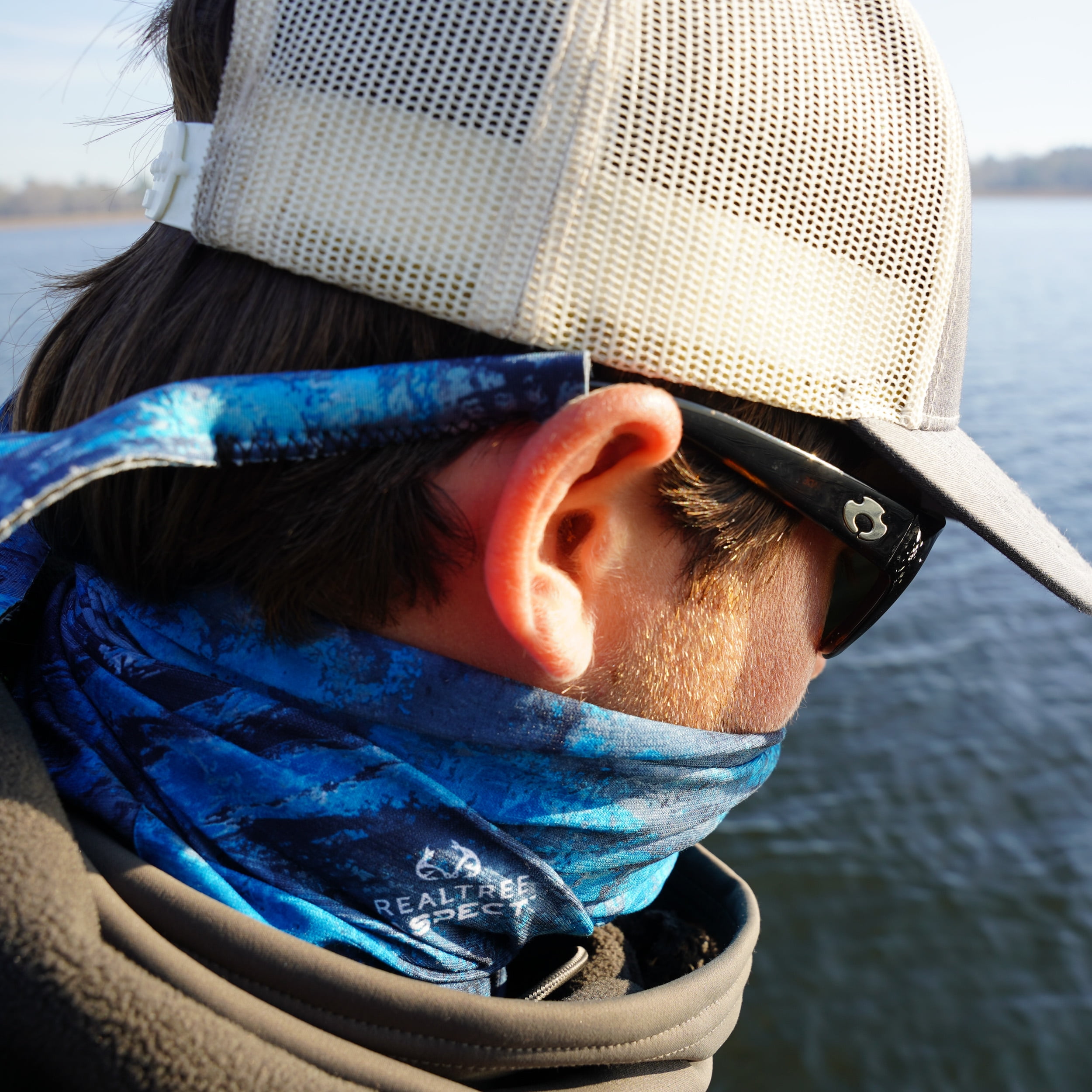 Realtree Neck Gaiter, Solar Guard Fabric, UV Protection, Moisture Wicking, Fishing Face Cover, One Size Fits Most